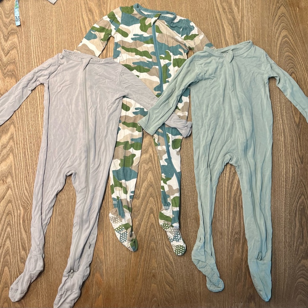 Kyte Baby 18 month zip up footed pajamas